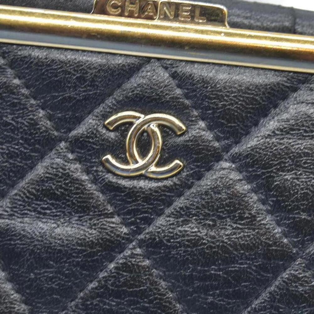$3850 Chanel Quilted Frame Clutch With Chain - Picture 15 of 15